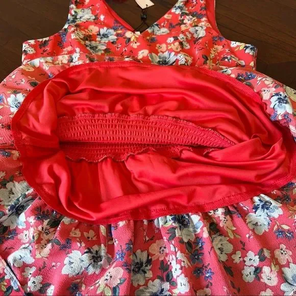 NWT BCBGeneration Tie Shoulders Smocked Waist in Red Blossom Size 2 - Picture 7 of 14